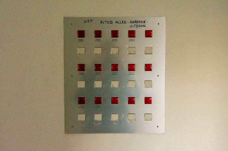 Что такое KNX и чем он отличается от беспроводных систем?
