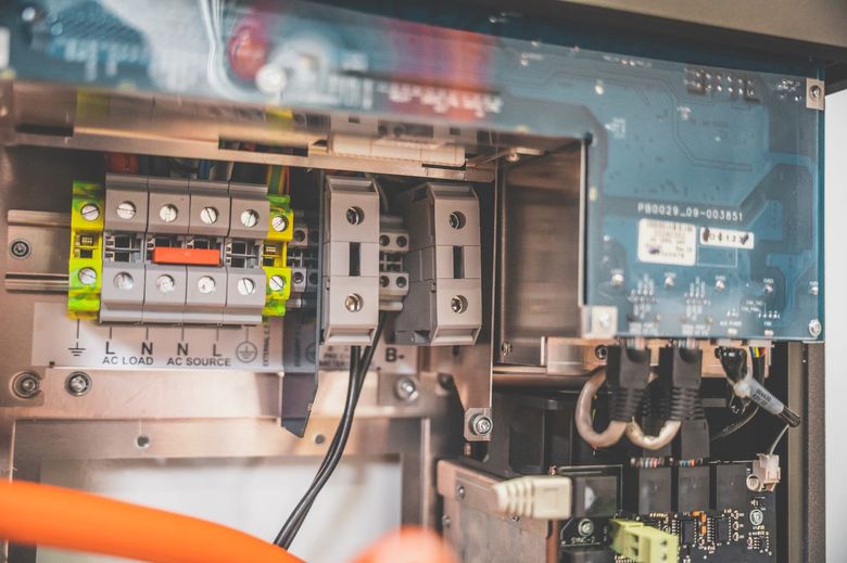 Почему в небоскребах Москва-Сити кабельный KNX становится обязательным условием?