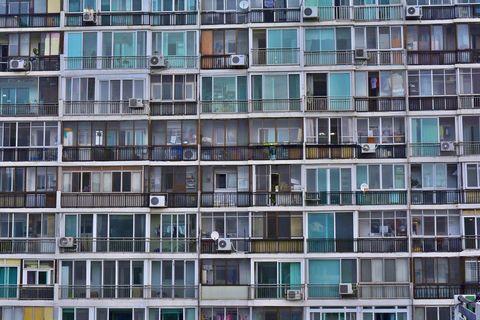 Почему в «Дирижабле» нельзя просто повесить внешний блок
