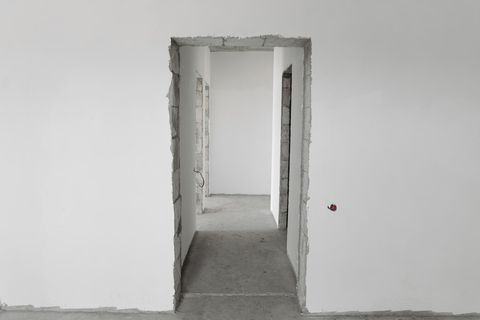Какие перегородки ставит застройщик в White Box и в чём их слабость?