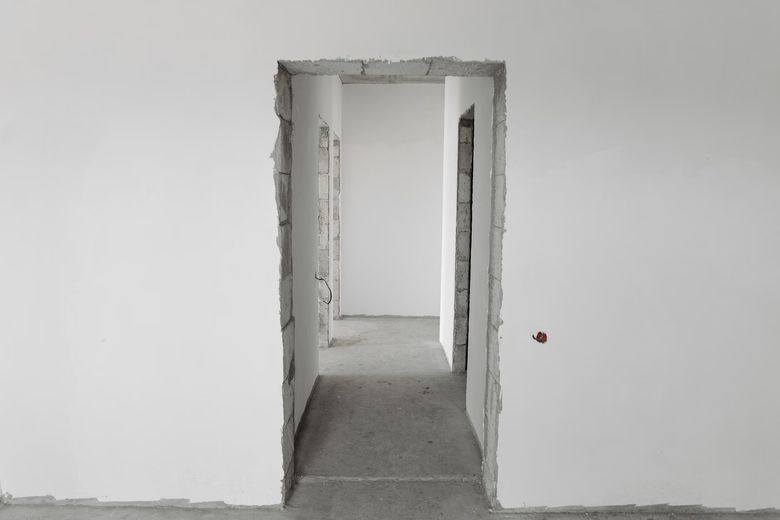 Какие перегородки ставит застройщик в White Box и в чём их слабость?